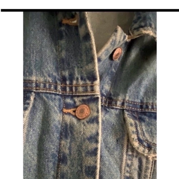 ZARA Ripped Jean Jacket - Picture 8 of 11